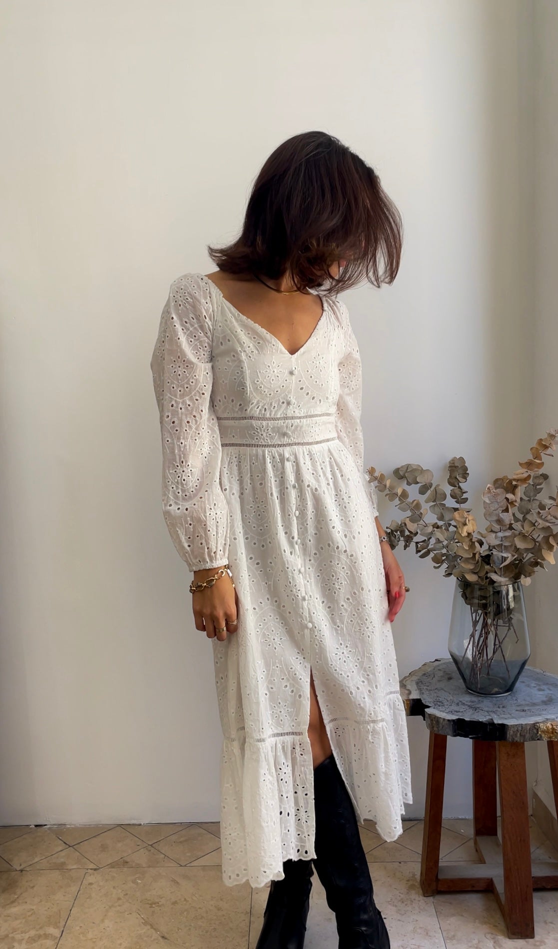 VESTIDO BLANCO BORDADO