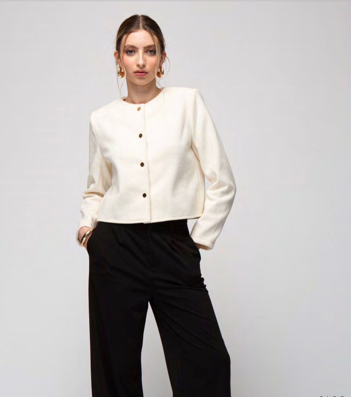 SACO CON BOTONES DORADOS