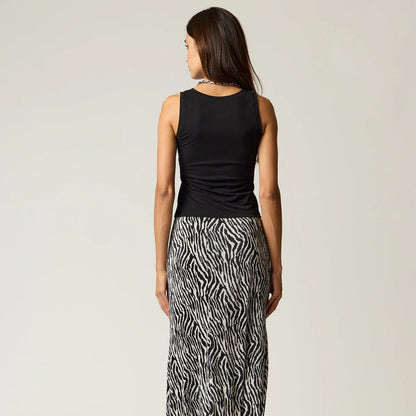 TOP NEGRO REMACHES PLATA